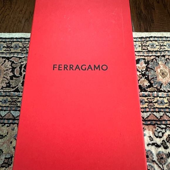 Salvatore Ferragamo Black Patent Leather Vara Pump - Picture 16 of 16